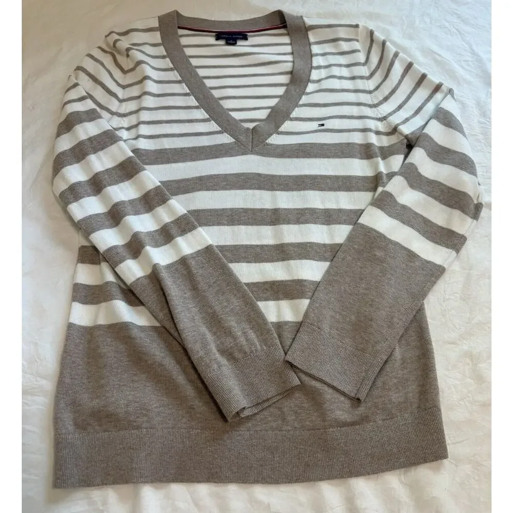 Striped V-Neck Sweater Tan/White Preppy Academia Coastal Casual Women’s Size M